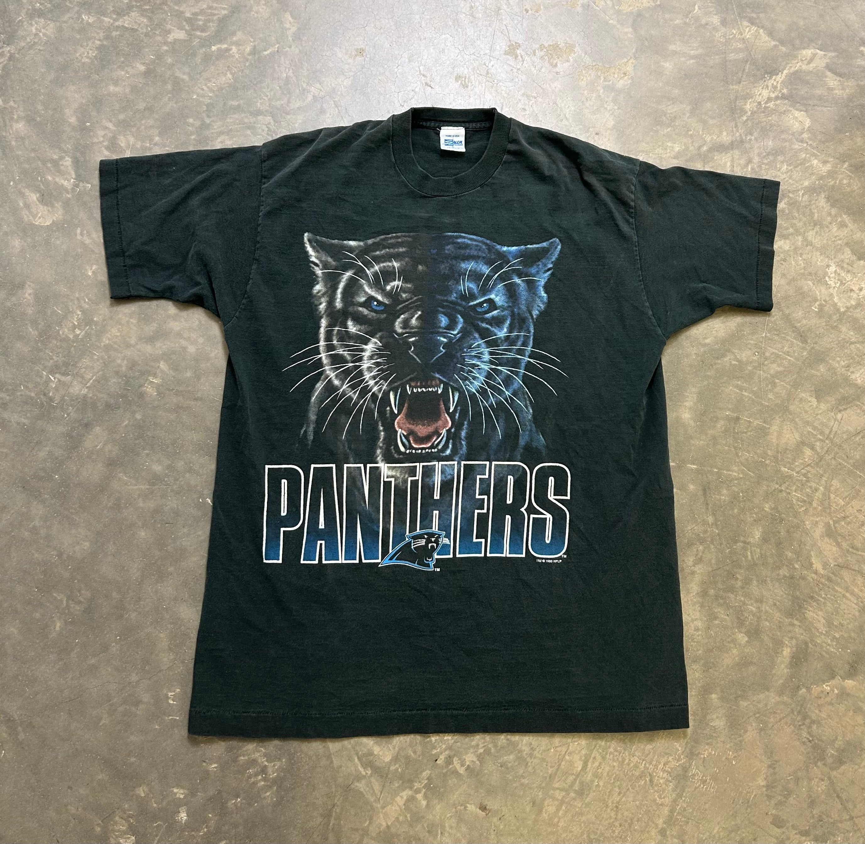 Carolina Panthers 1995 Vintage Growl Cat Tee